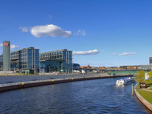 Blick auf den Hauptbahnhof Foto 