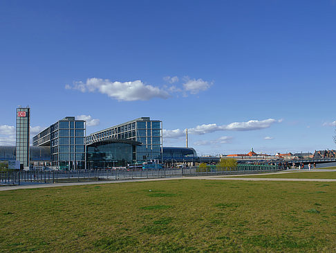 Blick auf den Hauptbahnhof Foto 