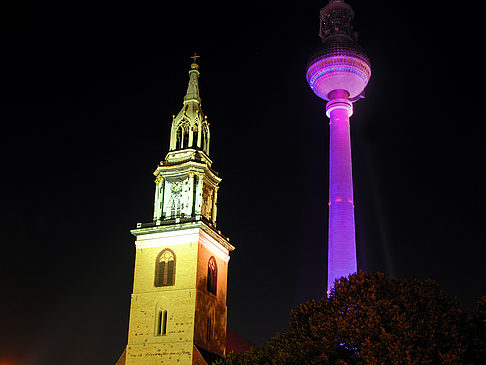 Marienkirche und Fernsehturm Foto 