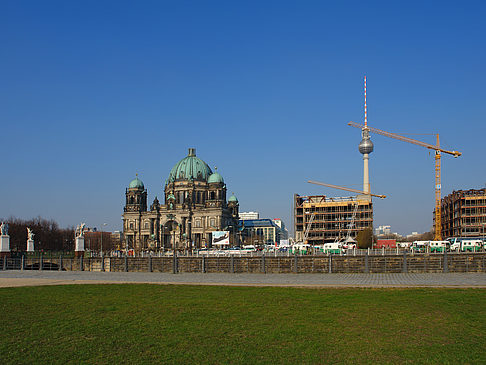 Foto Palast der Republik und der Berliner Dom