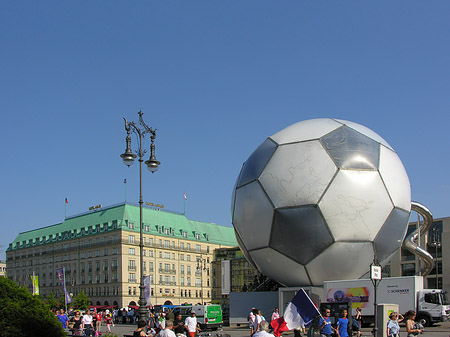 Foto Fussball Globus - Berlin