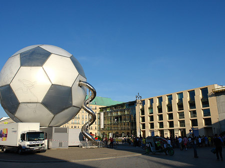 Fotos Fussball Globus | Berlin