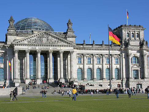 Foto Touristen am Reichstag