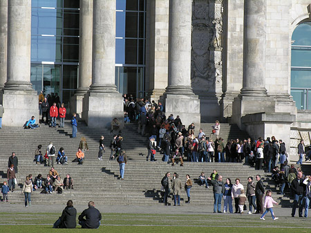 Touristen am Reichstag