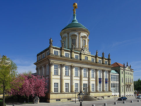 Rathaus mit Knobelsdorffhaus