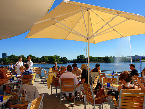 Foto Brunchterrasse auf dem Alster Pavillon - Hamburg