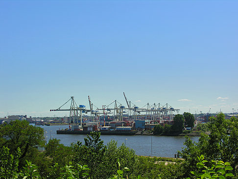 Altonaer Balkon mit Blick auf den Hafen Fotos