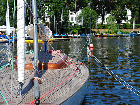 Fotos Bootsverleih und Hafen auf der Außenalster