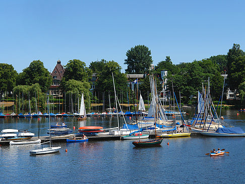 Foto Bootsverleih und Hafen auf der Außenalster