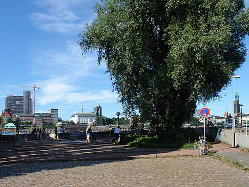 Foto Aussichtspunkt mit Blick auf den Hafen