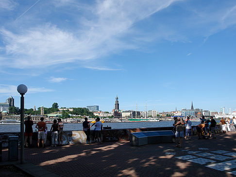 Fotos Aussichtspunkt mit Blick auf den Hafen | Hamburg