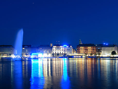 Fotos Fontäne auf der Binnenalster | Hamburg