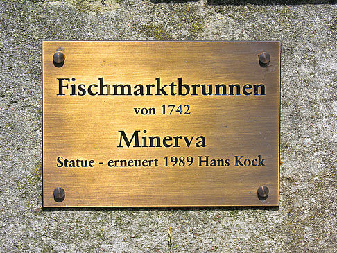 Fotos Fischmarktbrunnen Minerva | Hamburg