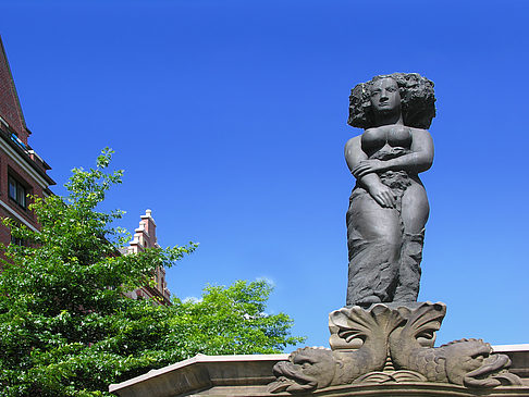 Foto Fischmarktbrunnen Minerva - Hamburg