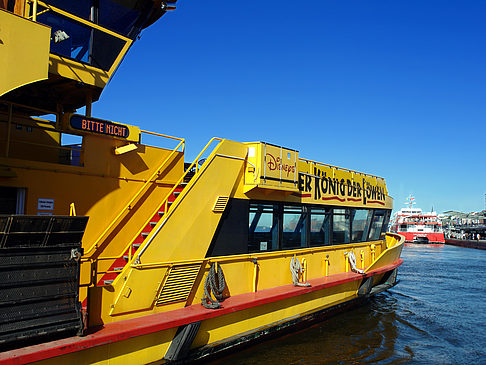 Foto Fähre zum König der Löwen - Hamburg