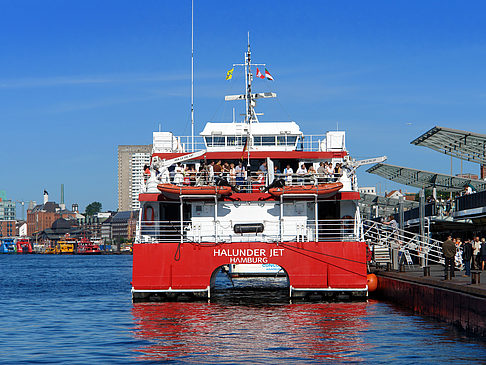 Foto Landungsbrücken und Schiffe - Hamburg