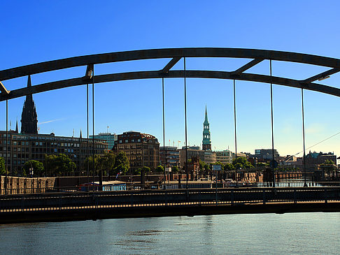 Niederbaumbrücke Foto 