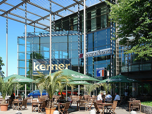 Foto Straßencafe in Harvestehude - Hamburg