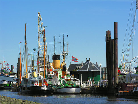 Strand und Hafen von Övelgönne Fotos