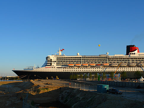 Queen Mary 2