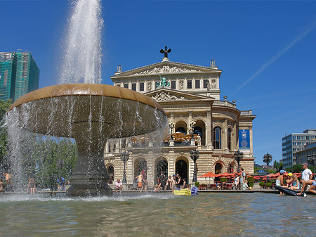 Fotos Alte Oper mit Brunnen | Frankfurt am Main