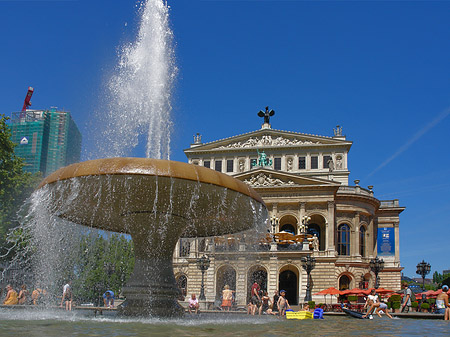 Fotos Alte Oper mit Brunnen | Frankfurt am Main