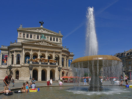 Fotos Alte Oper mit Brunnen | Frankfurt am Main