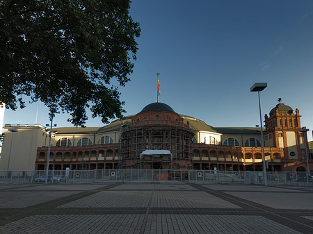 Festhalle auf Messeplatz Fotos