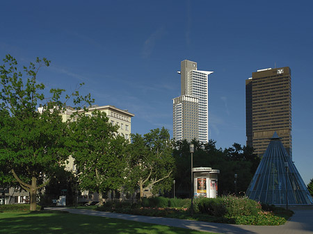 Fotos Friedrich-Ebert-Anlage mit Westendtower und Citytower