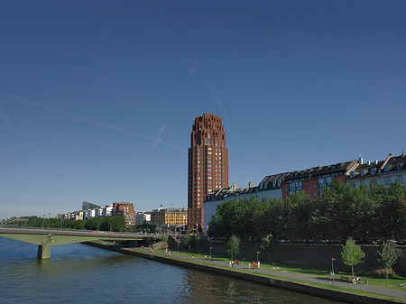 Foto Main Plaza mit Ufer - Frankfurt am Main