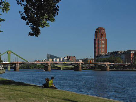 Main Plaza und Untermainbrücke Foto 