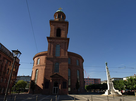 Fotos Paulskirche mit Statue | Frankfurt am Main