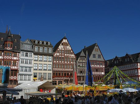 Gerechtigkeitsbrunnen auf dem Römerberg Fotos