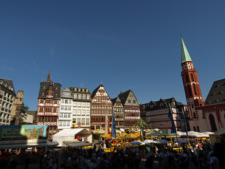 Foto Römerberg mit Nikolaikirche - Frankfurt am Main