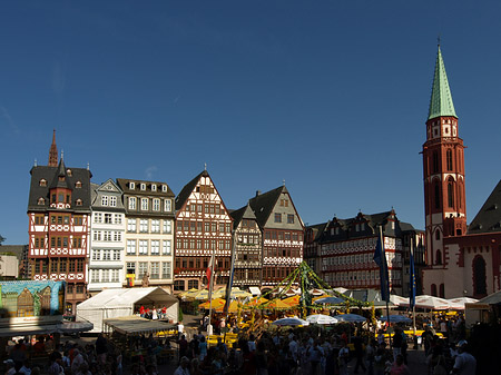 Römerberg mit Nikolaikirche Fotos