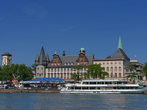 Fotos Saalhof mit Schiff | Frankfurt am Main