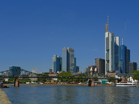 Fotos Skyline von Frankfurt mit eisernem Steg | Frankfurt am Main