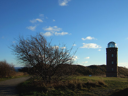 Straße zum Turm Fotos