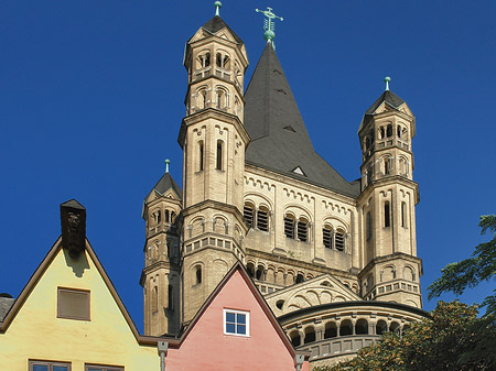 Groß St Martin hinter Fischmarkt Foto 