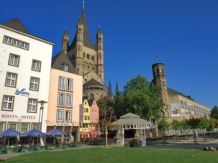 Foto Groß St Martin hinter Fischmarkt