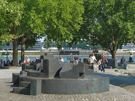 Foto Heinrich-Böll-Platz - Köln