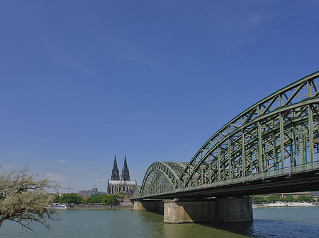 Hohenzollernbrücke am Kölner Dom