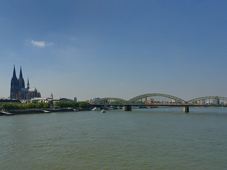 Foto Hohenzollernbrücke am Kölner Dom