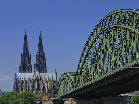 Foto Hohenzollernbrücke beim Kölner Dom - Köln