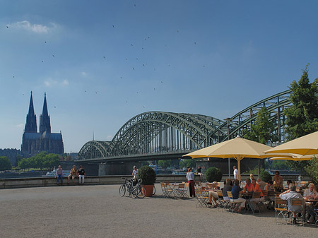 Hohenzollernbrücke am Kölner Dom