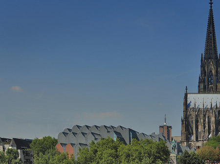 Fotos Dach der Kölner Philharmonie und Kölner Dom