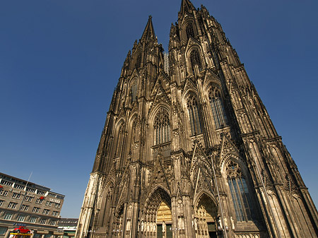 Foto Westfassade des Kölner Doms - Köln