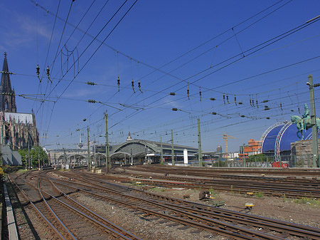 Foto Hauptbahnhof neben dem Kölner Dom - Köln