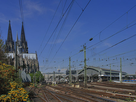 Foto Hauptbahnhof neben dem Kölner Dom