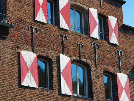 Foto Fenster des Kölnischen Stadtmuseums - Köln